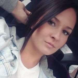 Meet your Posher, Kayley